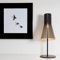 Lampe de table / en acier peint / en noyer...