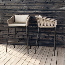 Chaise de bar contemporaine / en polyester...