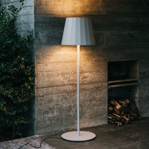 Lampe sur pied / en aluminium / en acier...