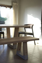Banc contemporain / en bois