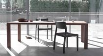 Chaise contemporaine / en bois
