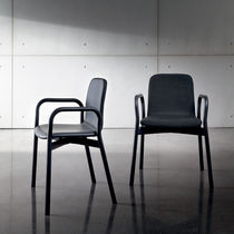 Chaise contemporaine / avec accoudoirs /...