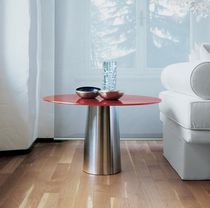 Table d'appoint contemporaine / en bois...