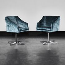 Chaise contemporaine / en tissu / en cuir...