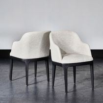 Chaise contemporaine / en tissu / en cuir...