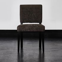 Chaise contemporaine / en tissu / en cuir...