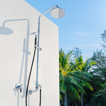 Douche d'extérieur en acier inoxydable