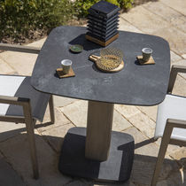 Table bistrot contemporaine / en HPL / avec...
