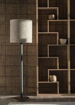 Lampe sur pied / en acier / en chêne / contemporaine