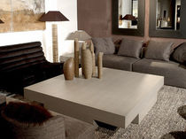 Table basse contemporaine / en bois