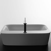 Vasque à poser / en céramique / contemporaine