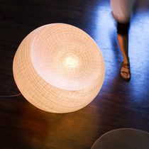 Lampe de table / contemporaine / en métal...