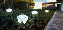 Lampe de sol / design original / en plastique...
