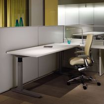 Bureau sur pied / contemporain / en placage...
