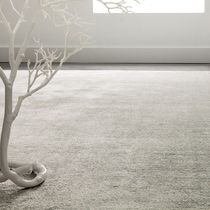 Tapis contemporain / uni / en soie végétale...