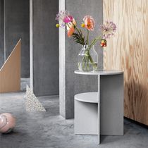 Table d'appoint contemporaine / en acrylique...