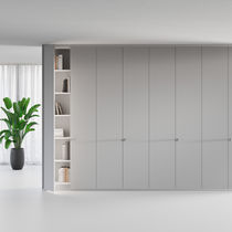 Mur de rangement professionnel / en bois