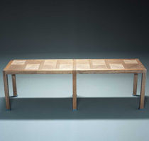Table basse contemporaine / en résine /...