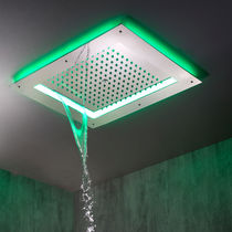 Pommeau de douche avec chromothérapie /...