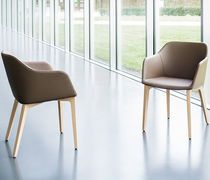 Chaise visiteur contemporaine / en tissu...