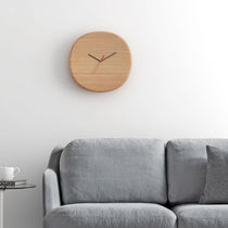 Horloge contemporaine / murale / analogique...