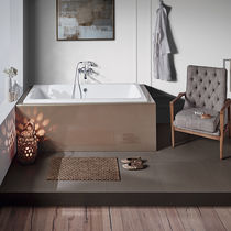 Baignoire à usage professionnel / en fonte...