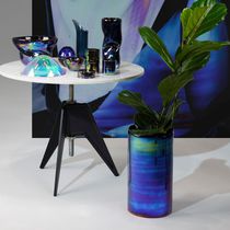 Vase contemporain / en verre / bleu