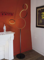Lampe sur pied / en acier / contemporaine...