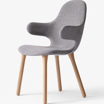 Chaise contemporaine / en tissu / en cuir...
