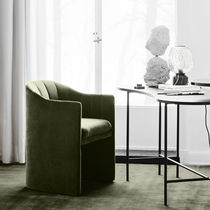 Chaise contemporaine / en tissu / en cuir...
