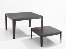 Table basse contemporaine / en bois / rectangulaire