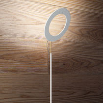 Lampe sur pied / contemporaine / en aluminium...
