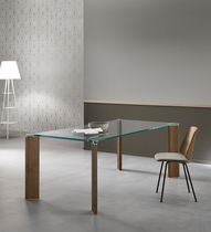 Table contemporaine / en verre / en acier...