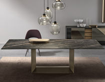 Table à manger contemporaine / en verre...
