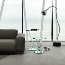 Table d'appoint contemporaine / en verre...
