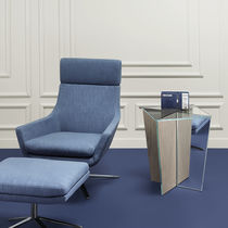 Table d'appoint contemporaine / en bois...