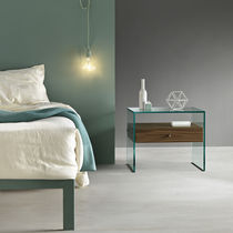 Table de chevet contemporaine / en noyer...