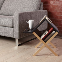 Table d'appoint contemporaine / en hêtre...