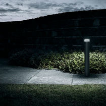 Lampe de sol / en aluminium / en fonte d'aluminium...