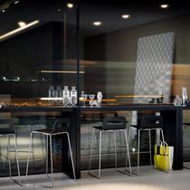 Table mange-debout contemporaine / en bois...