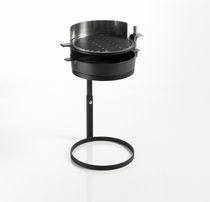 Barbecue à bois / sur pied / en fonte