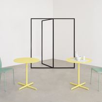 Table contemporaine / en stratifié / avec...