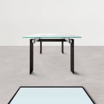 Table contemporaine / en verre / en cristal...