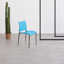 Chaise contemporaine / en résille / en polyester...