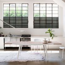 Table contemporaine / en chêne / en placage...