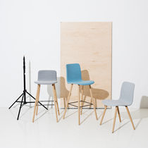 Chaise de bar contemporaine / en tissu /...
