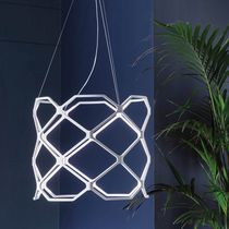 Suspension / en PC / en ABS / contemporaine