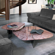 Table basse contemporaine / en marbre /...