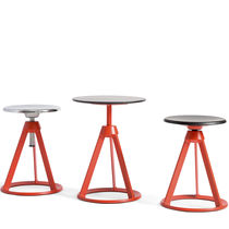 Table d'appoint contemporaine / en frêne...
