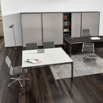 Table de réunion contemporaine / en bois...